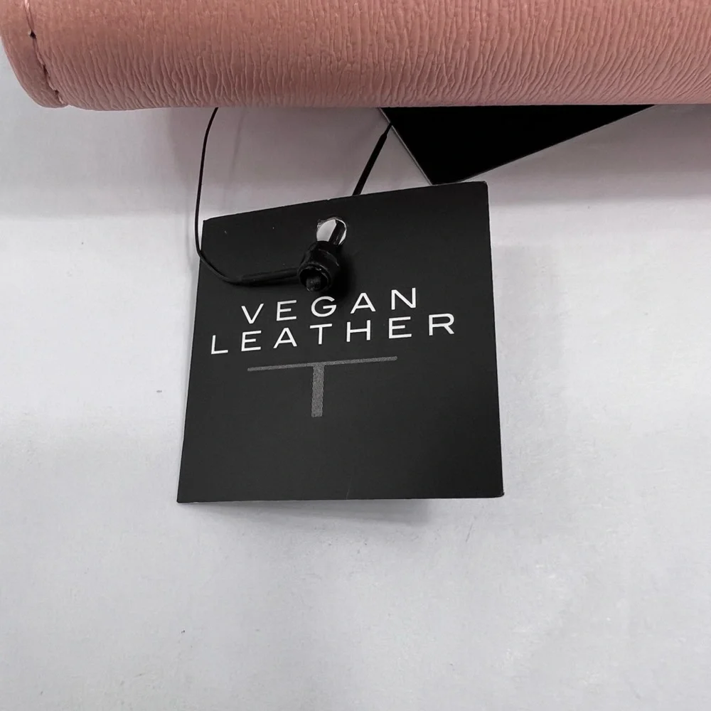 ⭐️TAHARI💯WOMENS BLUSH COLOR, WALLET, CLUTCH STYLE VEGAN LEATHER, RFID PROTECTED